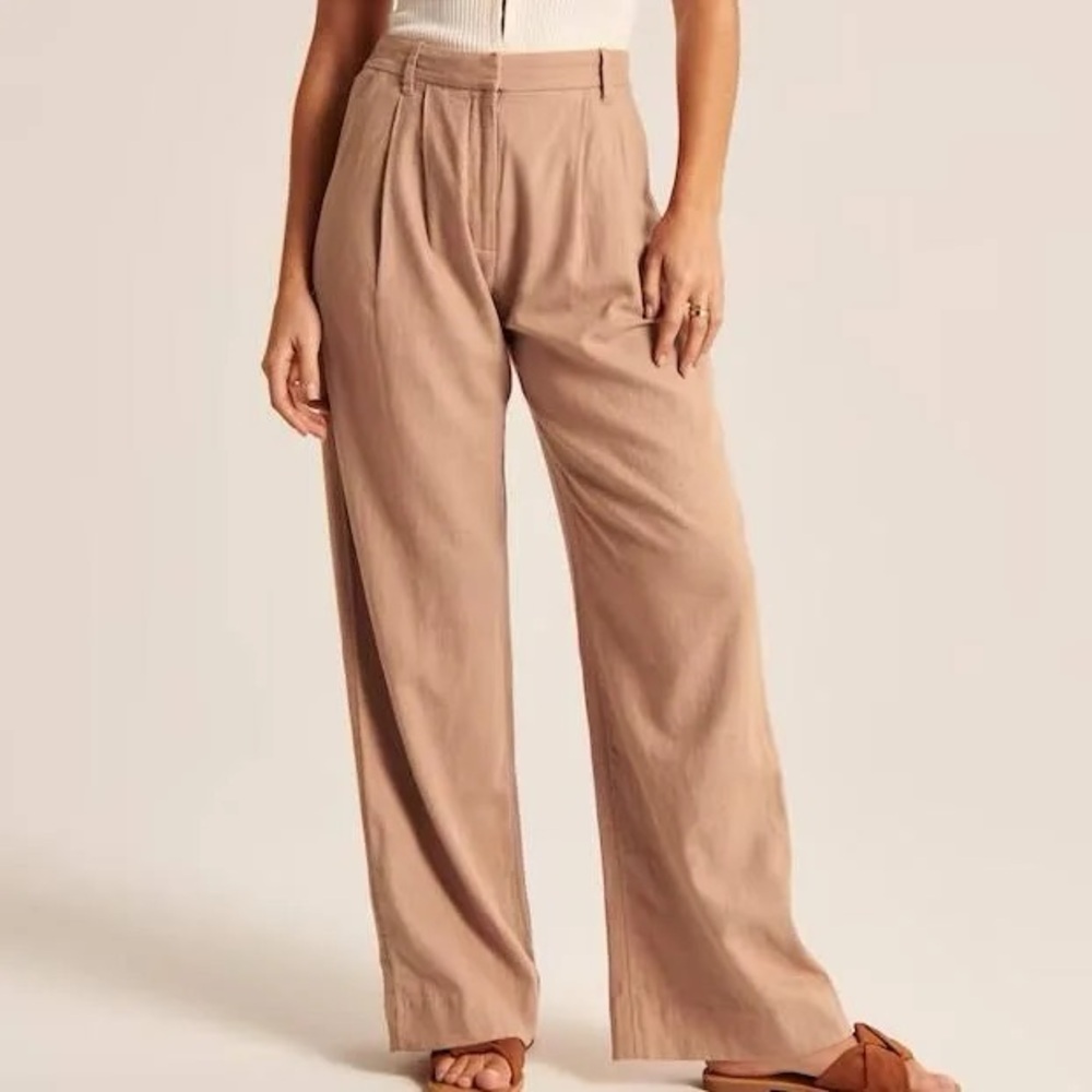 Abercrombie and Fitch Linen/cotton blend wide leg tailored pant